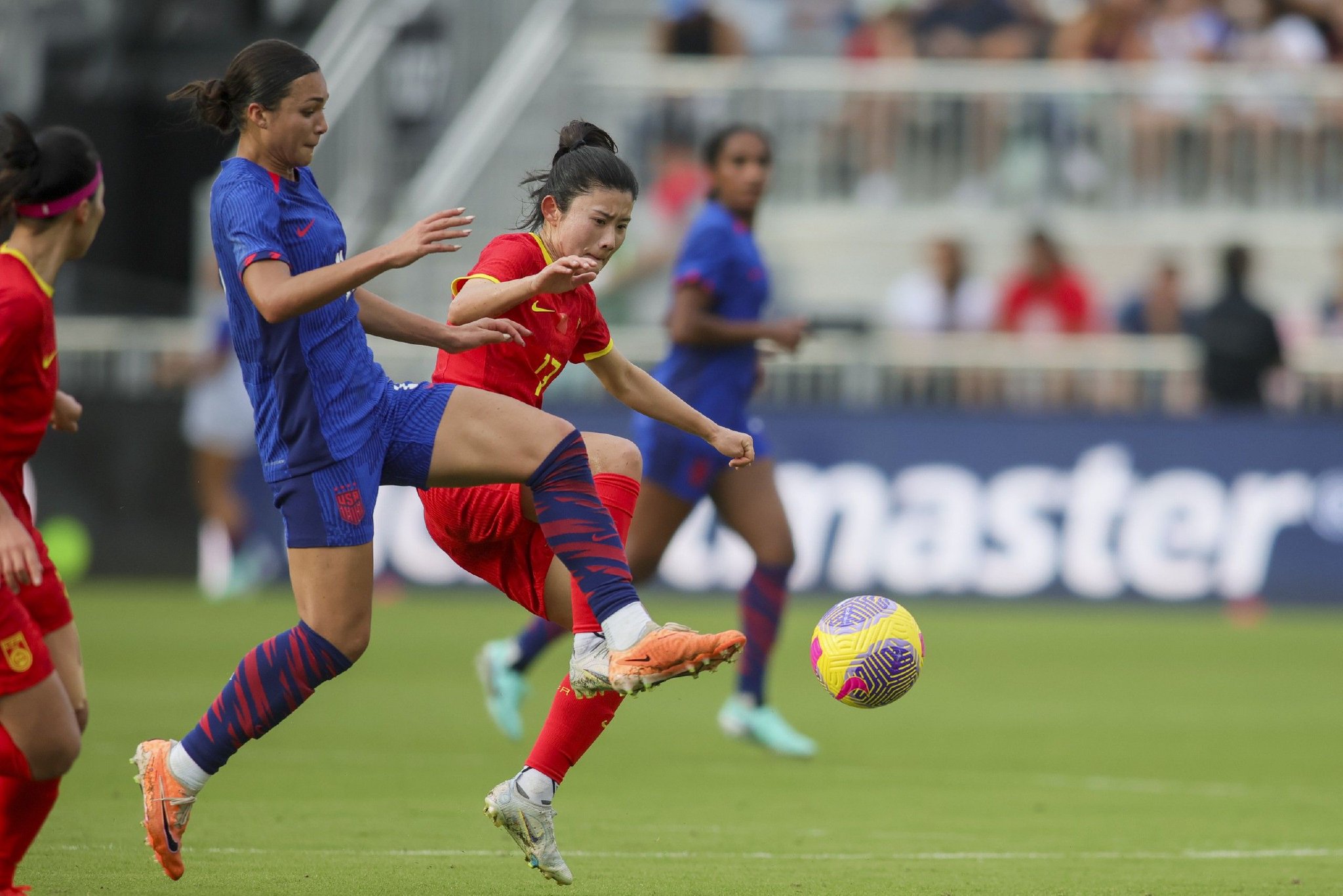 国足女队踢出了完美的进攻配合 国足女队踢出了完美的进攻配合