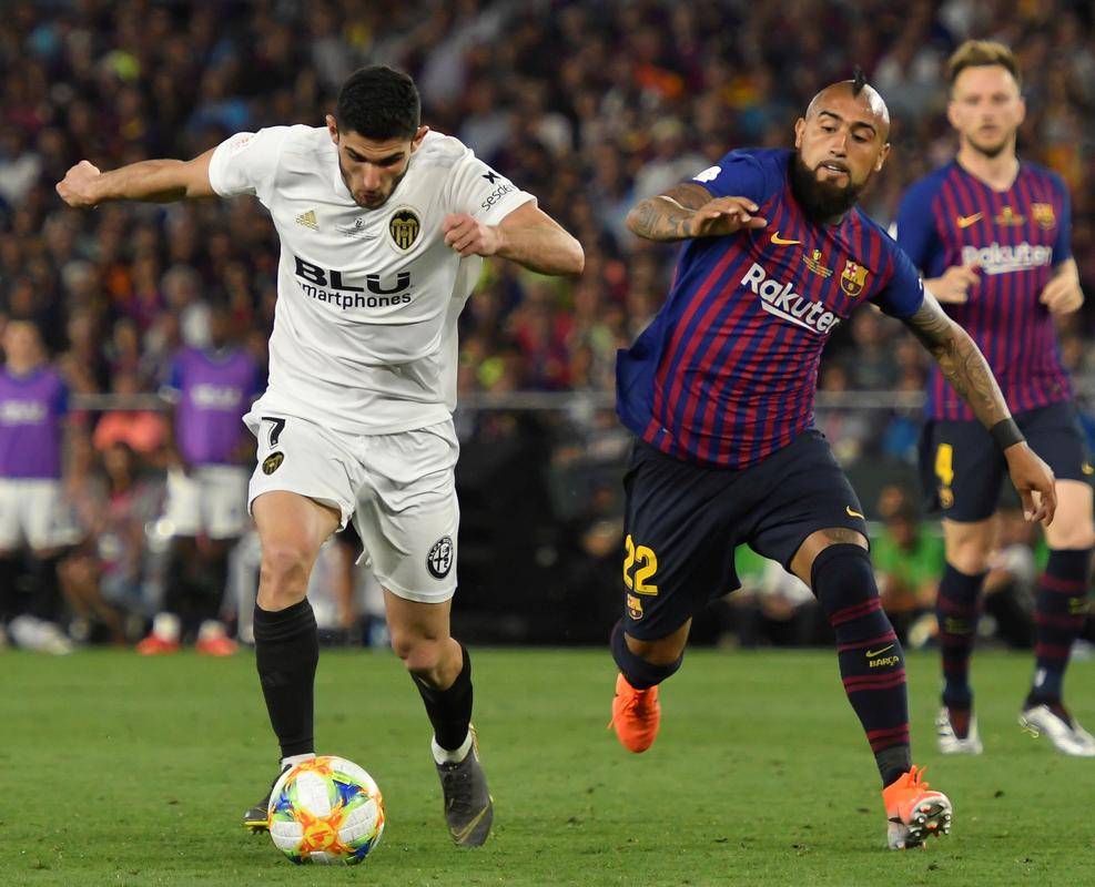 开运体育视频-巴伦西亚主场战平皇家社会，联赛前六位置受到威胁！的简单介绍